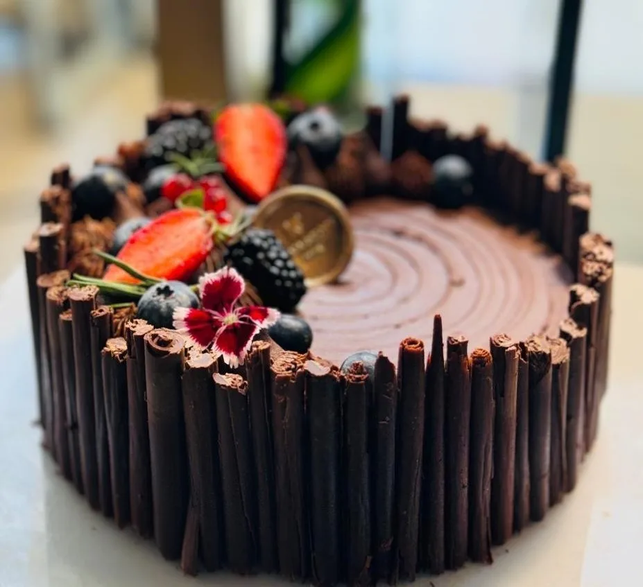 Cake or entremet by pastry chef Apeksha Saste — 8 of 8